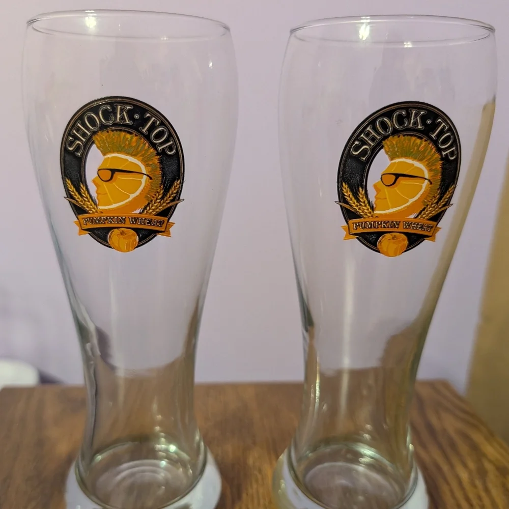 Shock Top Pumpkin Wheat Beer 16 oz Pilsner Glass ~ Set Of Two